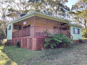 Bream-Beach-Cabin-P