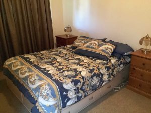 Bream-Beach-Cabin-P-bed