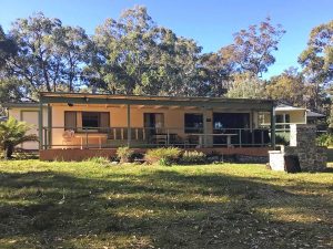 Bream-Beach-Cabin-Q