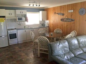 Bream-Beach-Cabin-Q-kitchen